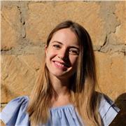 Dottoressa di Ricerca in Scienze del Testo impartisce lezioni di italiano